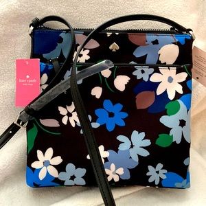 ♠️NWT Kate Spade floral crossbody♠️